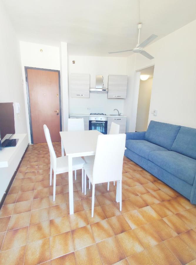 La Torre - Frontemare - Immobil Relax Villa ลิโดดิเยโซโล ภายนอก รูปภาพ