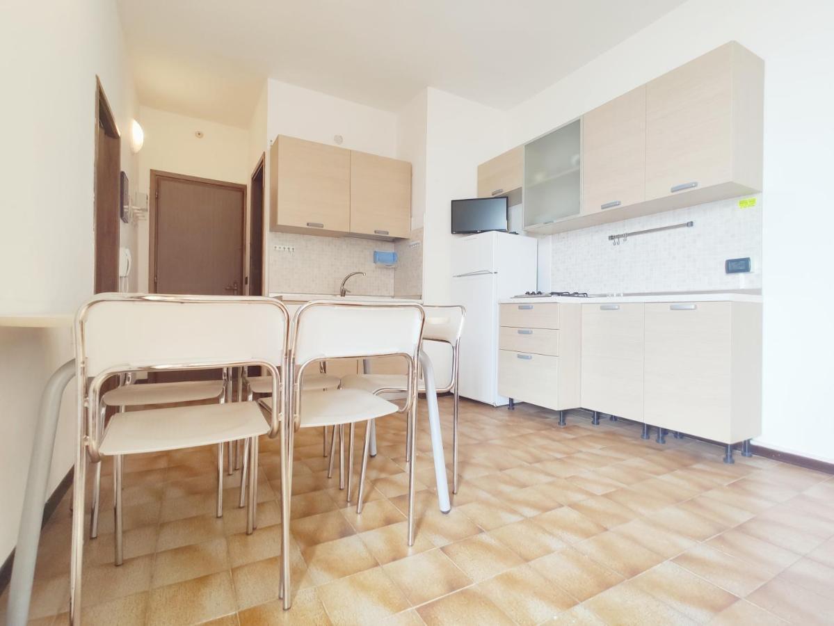 La Torre - Frontemare - Immobil Relax Villa ลิโดดิเยโซโล ภายนอก รูปภาพ